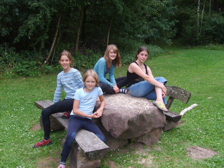  Ein "Pausen-Pl�tzchen" im Findlingspark am Heidehof 