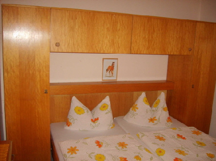 gem�tliches Jugend-Zweibett-Zimmer im Heidehof (Teilansicht 